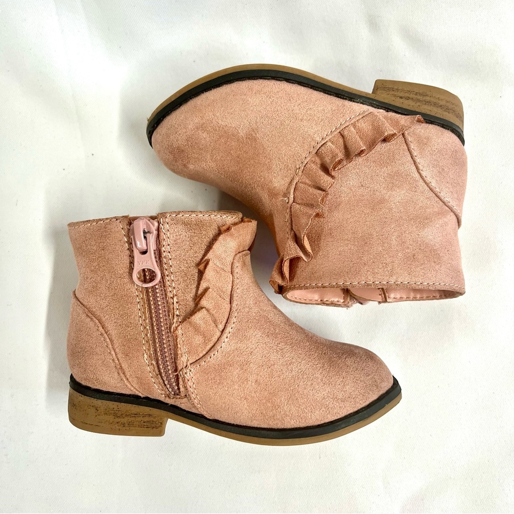 Cat & Jack Toddler Girls' Nia Faux Suede Boots in Blush Pink size 6